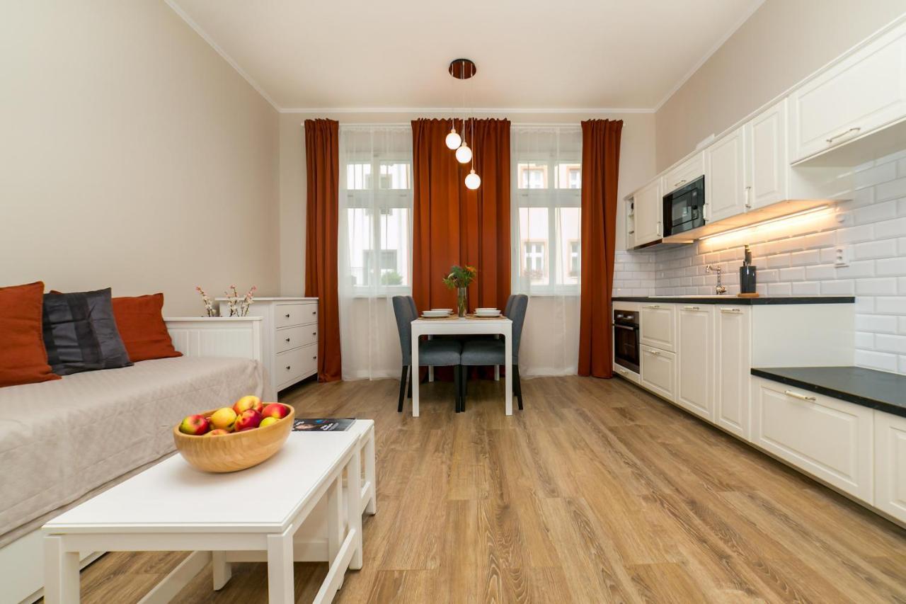 New Studio 3 - Self Check In, Parking Possible, Weekend Free Parking Bratislava Esterno foto